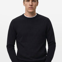 Abyss Pullover in Black