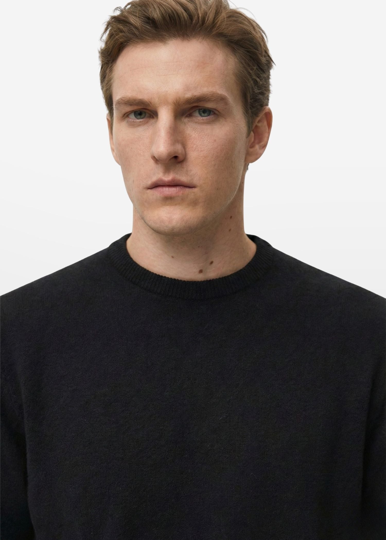 Abyss Pullover in Black — Men's Slim Fit Knit Pullover | Eagle Ray