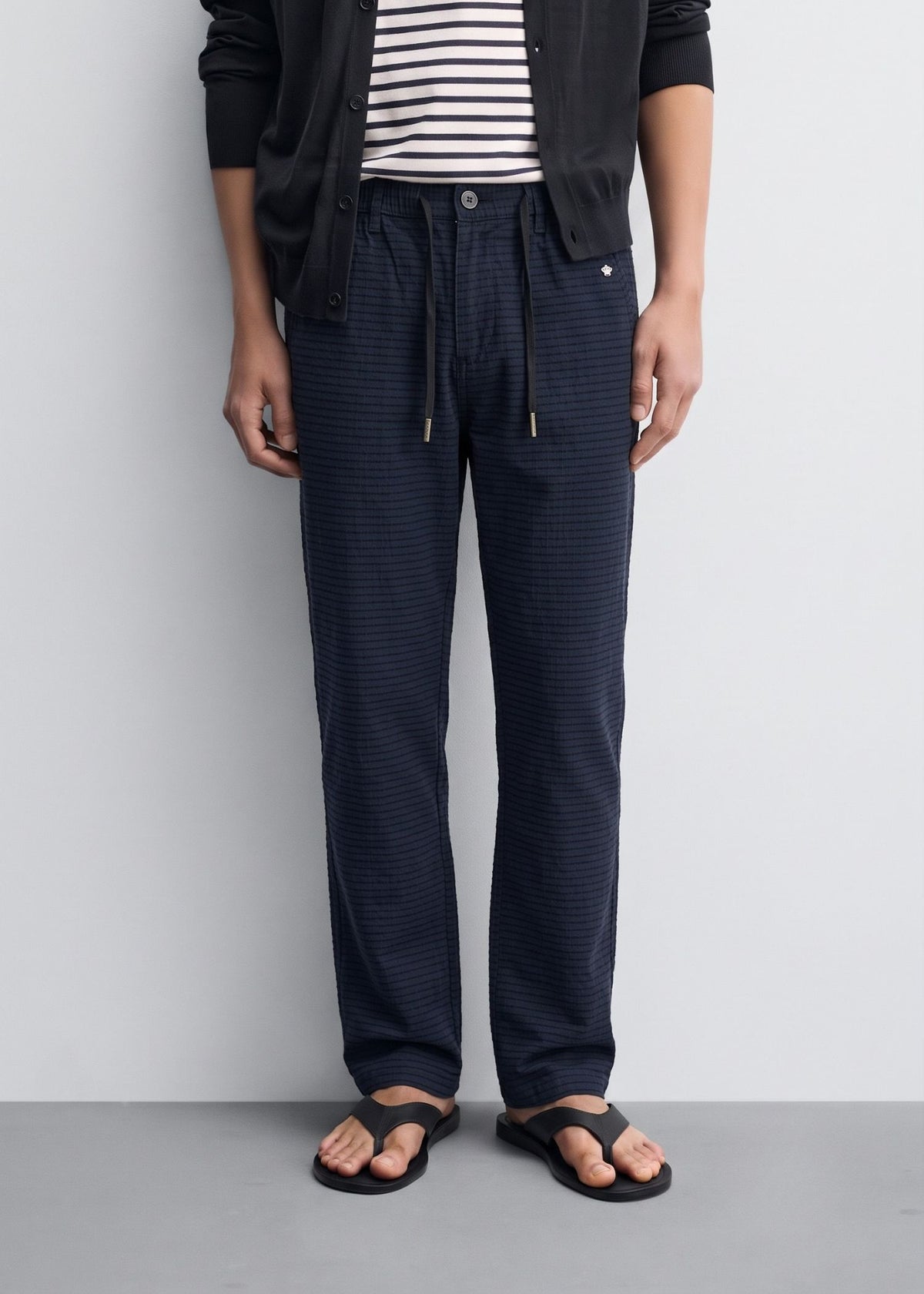Escurvy Navy Woven Drawstring Pant