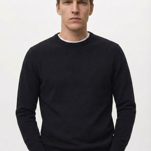 Abyss Pullover in Black