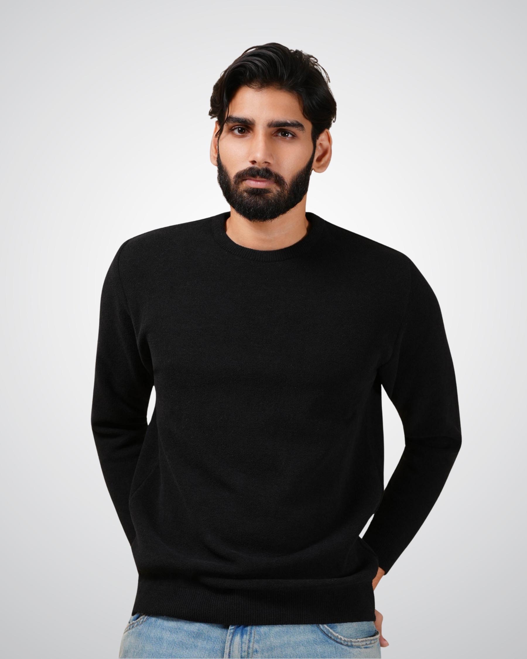 Abyss Pullover in Black